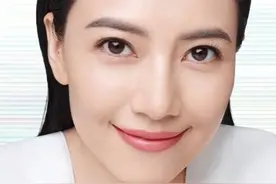 41岁高圆圆近照翻车了？头大还没脖子，被网友吐槽很惊悚图片