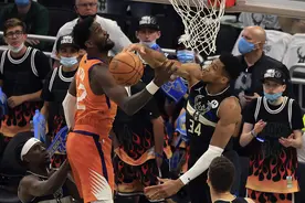 暗讽詹姆斯，暗讽杜兰特！联盟又闹笑话，硬捧德不配位的人当巨星图片