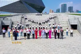 《铭记•自强》三省同唱一首歌图片