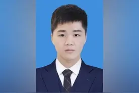 25岁任985高校博导！网友：学霸，霸中霸图片