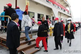 上船啦！三门峡这艘50米长游轮开启冬日首航图片