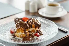 黑巧克力是一种常见的零食，对人体有四个益处，你知道吗图片