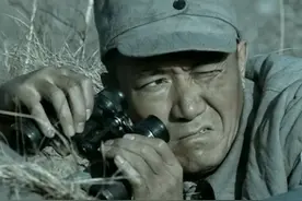 《亮剑3》惊艳出场：冲锋枪弹匣插枪管上，超越燕双鹰的抗日神剧图片