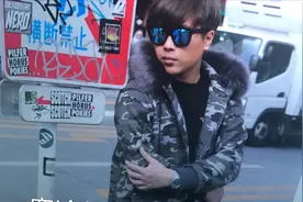 卢本伟封印松动？组建游戏战队喜提三连冠，开麦发声UZI豪刷祝贺图片