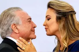 巴西第一夫人嫁大43岁总统，生活在了象牙塔里，是真爱还是拜金？图片