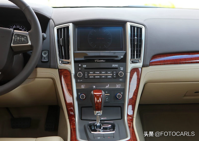 凯迪拉克SLS赛威3.0 V6实拍，外型绝对够霸气，话说也是油老虎？