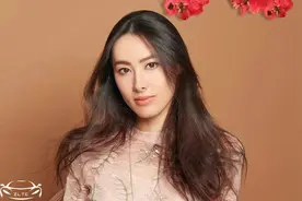 梁洛施为李泽楷生三子，一年6000万抚养费，为何不买百万豪车？图片