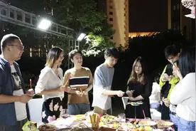 王菊新综艺惊现昔日队友，看到两人变化，网友：一目了然图片