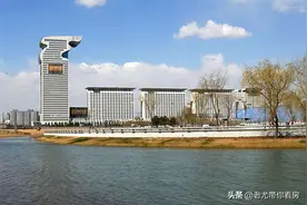 盘古大观“二拍”单价5万7，顶级豪宅落入凡间仅一步之遥图片