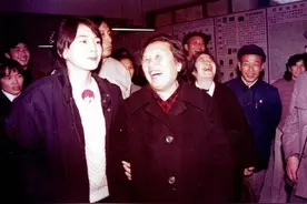 这位开国大将夫人，8个子女个个优秀，如今将近百岁高龄图片