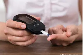 这5种食物是“升糖王”：糖友管不住嘴，打再多胰岛素也没用图片