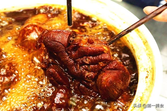 这才是酱牛肉最正宗的做法！3泡3酱入味足，酱香浓郁、不散花