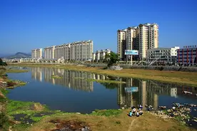 厦门第一大市辖区，总面积约占全市的38%，常住人口85万多人图片