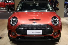 MINI“夜店男”！4米2车长，却有6个门，个性外观，妹子最爱图片