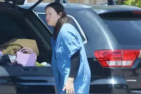 43岁精灵公主身材走形，面容憔悴弯腰驼背，连脸都变得肉肉的了图片