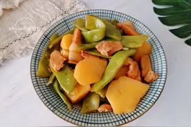 天热不想做饭，来个大锅炖，全家人爱吃，简单营养又下饭图片