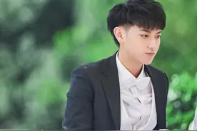 黄子韬希望用自身力量传递正能量《萌探》夜礼服假面撕漫男再上线图片
