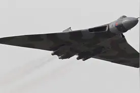 聊聊英国“火神”轰炸机：一辈子干了这一件事，够本了图片