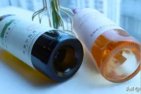 为什么葡萄酒底部会有个很深的凹槽？听完行内人讲解，涨知识了图片