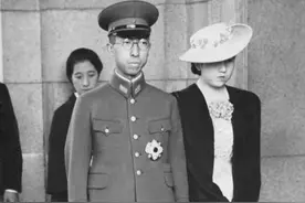 他是日本反战亲王，娶了贤良美妃，缔造了世纪之恋图片