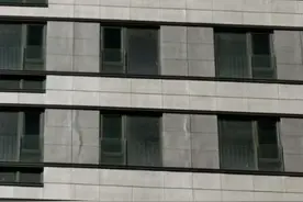 中海瑧如府：外墙脱落 立面鼓包 精装缩水图片