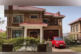 王迅变相晒豪宅？直言在家自己管钱，娶小18岁娇妻后生活滋润图片