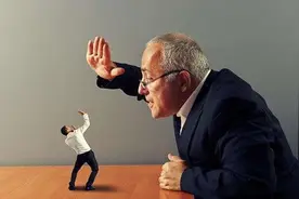 为什么中国人见领导，就如同老鼠见了猫一样害怕？图片