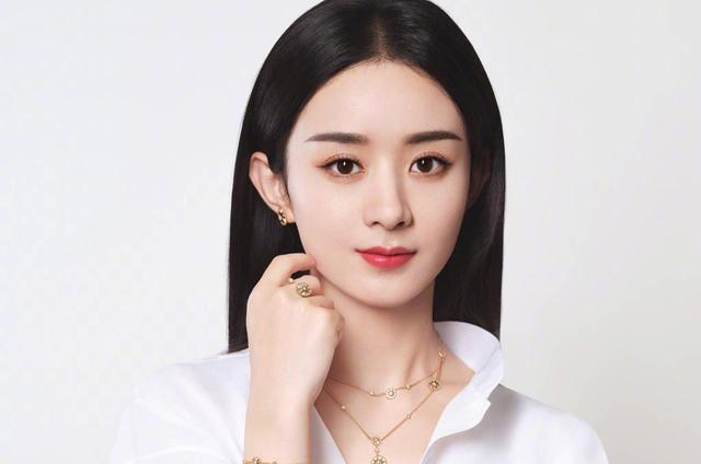 出道就演女主，搭档王一博惹人艳羡，22岁的她有什么来头？