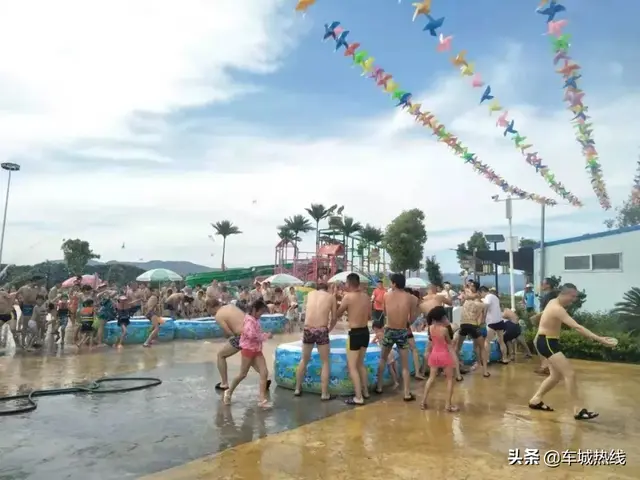 ��Ʊ����ͣ�ʮ�������ˮʥ�طŴ��У��ſ�ˮĻ��Ӱ���λñ�����