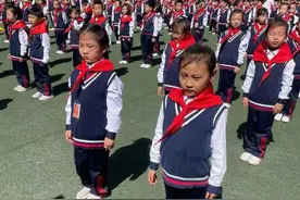 大同城区四十五校 六.一来临观感图片