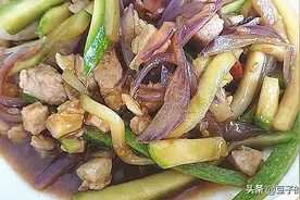 冬季多吃这瓜，低钠低嘌呤，炒肉鲜香爽脆下饭，大人小孩都爱吃图片