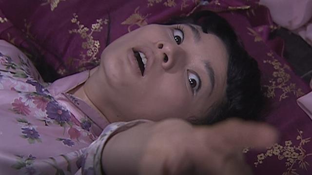 一部讽刺婚姻的电影！结婚12年妻子无法生育，丈夫却纳丫鬟为妾