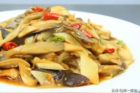 大厨分享饭店“蚝油烧三菌”做法，这个小技巧很重要，脆嫩爽滑图片