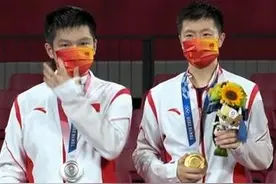 马龙——乒乓之神在人间的投影图片