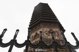 绕口令里的玲珑塔真的存在，却是北京另一塔的山寨品，门票免费图片