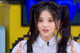 杨超越黄景瑜聊搓澡文化，何炅从来没搓过，超越的评价太不给面子图片