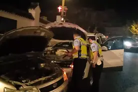 你说走就走，他们仍在坚守！细数国庆期间那些感人瞬间图片