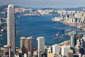 除汇丰外，渣打银行也靠中国赚钱，拥有香港发钞权，年入1700亿图片