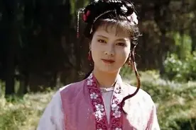 袭人最后为何被薛宝钗撵出府？你看她和贾宝玉偷试后，都干了些啥图片