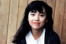 邓萃雯：“小翁美玲”缘起刘德华，万梓良为她当街下跪，只因缺爱图片