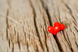 当一个女人这样回你消息时，说明她想你了图片