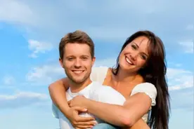 男人是爱你，还是骗你，看这两点就知道了图片