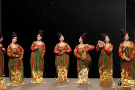 河南台杀疯了！网友弹幕：武则天体验卡！这就是古代帝王的快乐图片