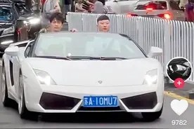 “那些笑死人的神评论！论损人，还得是网友带劲！”图片