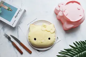 8寸Kitty戚风蛋糕，不裂不湿不塌腰，配方不错建议收藏图片