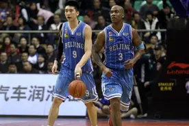 姚基金赛：孙悦谈马布里李根，姚明笑成表情包，叶莉撞脸傅园慧图片