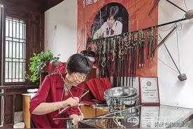 “吴江非遗”新纪录 | 陈巧君：36年坚守杆秤制作图片