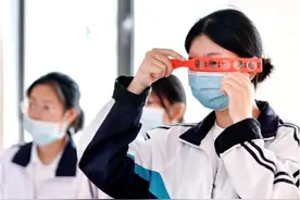 2021高考生注意，“近视眼”不能报考的5大专业，分数再高也没用图片