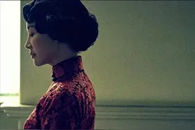 52岁许晴对自己也太狠，穿11年前短裙大秀锁骨，身材一点没走样图片