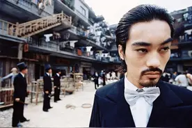 《功夫》中洪家铁线拳的娘炮，知道真实身份后，才知星爷面子多大图片